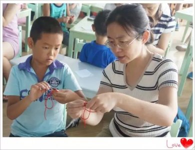 团圆中秋节 美丽中国结