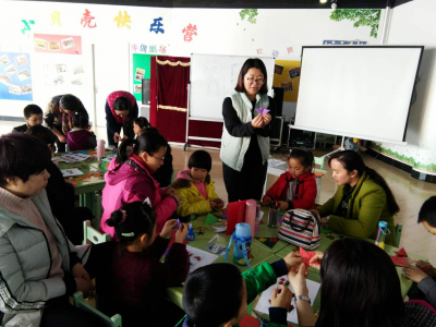 小贝壳巧手时间“三八”特别活动 ——送妈妈一朵康乃馨活动回顾