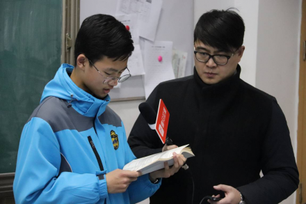 “讲好山东故事·传承优秀文化”青岛市图书馆走进青岛第二实验初中活动回顾