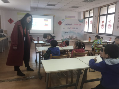 ＂激情学外语 快乐求发展＂公益外语沙龙活动 Happy English Reading Corner 《复活节绘彩蛋(德语)》 活动回顾