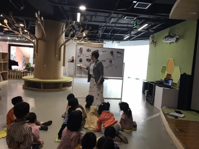 ＂激情学外语 快乐求发展＂公益外语沙龙活动 Weekend Reading Club之罗老师英文故事绘 《海洋派对》 活动回顾