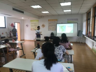 ＂激情学外语 快乐求发展＂公益外语沙龙活动 100元人民币你在韩国能买到啥？ 活动回顾