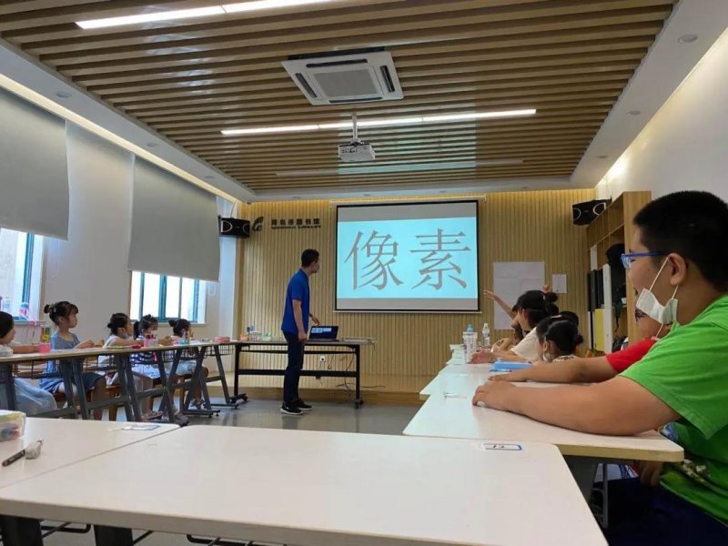 小问题之中隐藏大奥秘，不插电也能学会高科技——青岛市图书馆开展“计算机科学启蒙·探索奇趣动物园”创客活动