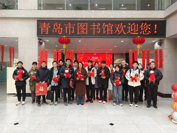 书香迎新春!大年初一,馆长送福启新岁 书香迎新春!大年初一,馆长送福启新岁